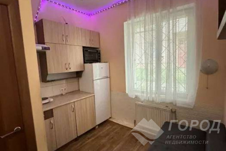 Сдам гостинку, ХТЗ, ХТЗ метро, Код: 813026/1