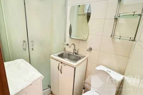 Сдам гостинку, ХТЗ, ХТЗ метро, Код: 813026/1