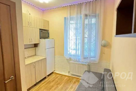 Сдам гостинку, ХТЗ, ХТЗ метро, Код: 813026/1