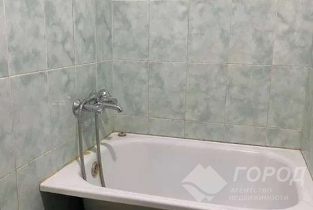 Сдам гостинку, Центр, Код: 813035/1