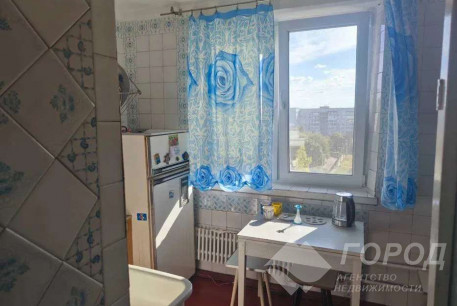 Продам 3-х кімнатну квартиру, Рогань, Роганский ж/м, Код: 813053/1