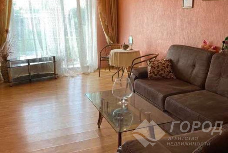 Продам 2-х кімнатну квартиру, Центр, Код: 813054/1