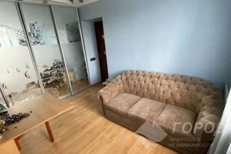 Продам 2-х кімнатну квартиру, Центр, Код: 813054/1