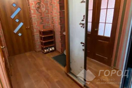 Продам 2-х кімнатну квартиру, Центр, Код: 813054/1