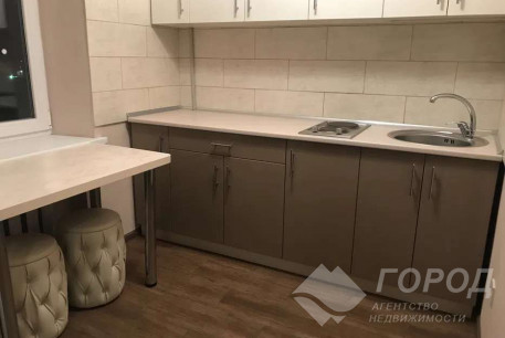 Продам 1-кімнатну квартиру, Центр, Площадь Конституции метро (Советская), Код: 813114/1