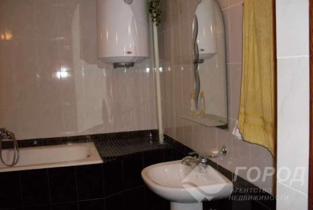 Продам 4-х кімнатну квартиру, Холодная Гора, Код: 813152/1