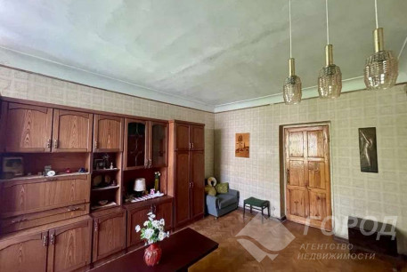 Сдам 2-х кімнатну квартиру, Центр, Ярослава Мудрого пл., Код: 813158/1