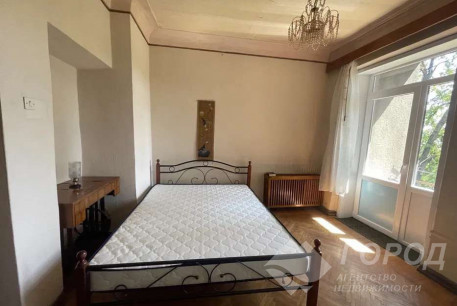 Сдам 2-х кімнатну квартиру, Центр, Ярослава Мудрого пл., Код: 813158/1