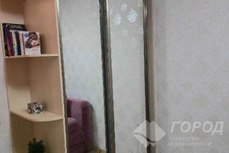 Продам 3-х кімнатну квартиру, Сосновая Горка, Научная метро, Код: 813183/1