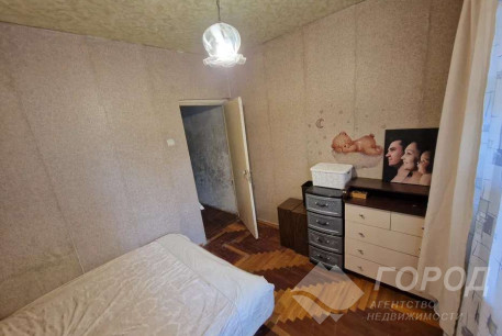 Продам 4-х кімнатну квартиру, Одесская, Код: 813199/1