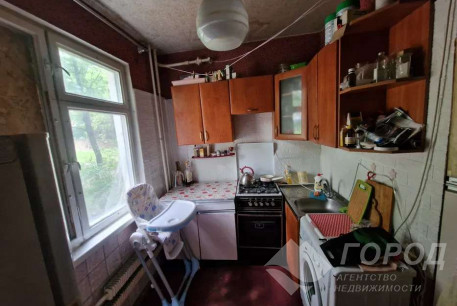 Продам 4-х кімнатну квартиру, Одесская, Код: 813199/1