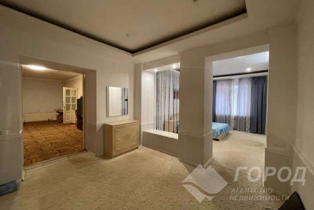 Сдам 3-х кімнатну квартиру, Центр, Ярослава Мудрого пл., Код: 813208/1