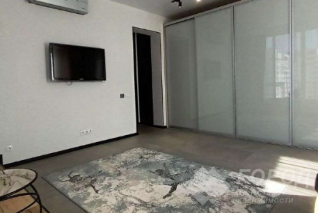 Продам 2-х кімнатну квартиру в новобудові, Центр, Код: 813303/1