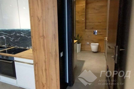 Продам 2-х кімнатну квартиру в новобудові, Центр, Код: 813303/1