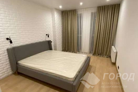 Продам 2-х кімнатну квартиру, Центр, Код: 813363/1