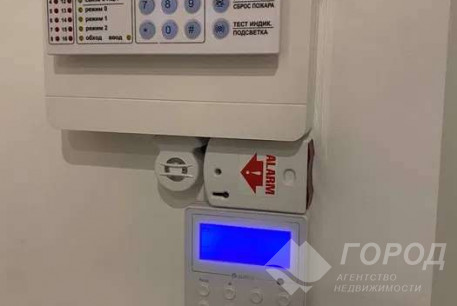 Продам 2-х кімнатну квартиру, Центр, Код: 813363/1