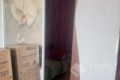 Продам 1-кімнатну квартиру, Дергачевский р-н, Солоницевка пгт., Код: 813411/1