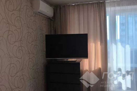 Продам 2-х кімнатну квартиру, ХТЗ, Масельского метро, Код: 813421/1