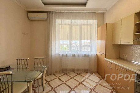 Продам 3-х кімнатну квартиру в новобудові, Центр, Ярослава Мудрого пл., Код: 813455/1