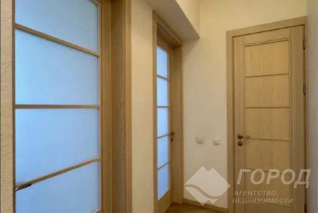 Продам 3-х кімнатну квартиру в новобудові, Центр, Ярослава Мудрого пл., Код: 813455/1