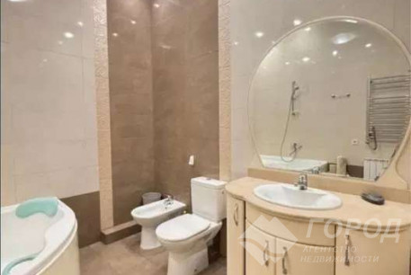 Продам 3-х кімнатну квартиру в новобудові, Центр, Ярослава Мудрого пл., Код: 813455/1