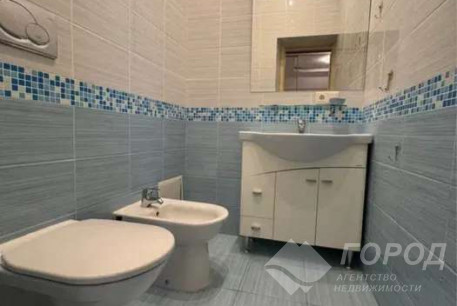 Продам 3-х кімнатну квартиру в новобудові, Центр, Ярослава Мудрого пл., Код: 813455/1