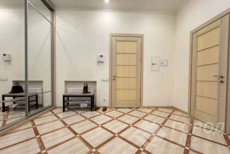 Продам 3-х кімнатну квартиру в новобудові, Центр, Ярослава Мудрого пл., Код: 813455/1