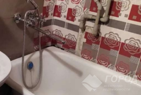 Продам 1-кімнатну квартиру, Центр, Код: 813523/1