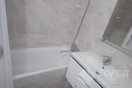 Продам 3-х кімнатну квартиру в новобудові, Новые дома, Маршала Жукова метро (Дворец спорта), Код: 813581/1