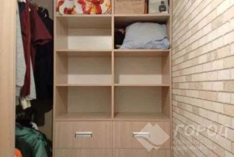 Продам 2-х кімнатну квартиру, Центр, Код: 813617/1