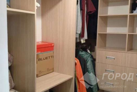 Продам 2-х кімнатну квартиру, Центр, Код: 813617/1