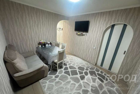 Продам 3-х кімнатну квартиру, Алексеевка, Код: 813619/1