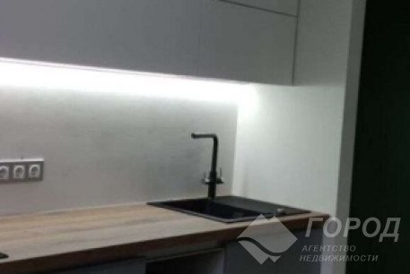 Продам 3-х кімнатну квартиру в новобудові, ХТЗ, ХТЗ метро, Код: 813636/1