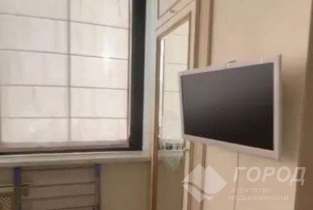 Продам 2-х кімнатну квартиру, Центр, Код: 813637/1