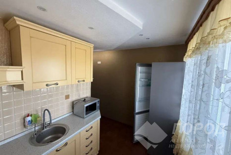 Продам 2-х кімнатну квартиру, ХТЗ, Код: 813658/1