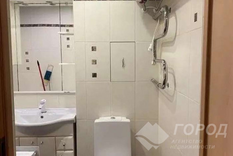 Продам 2-х кімнатну квартиру, ХТЗ, Код: 813658/1