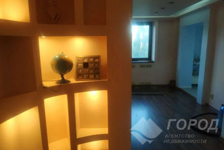 Продам 4-х кімнатну квартиру, Салтовка, Код: 813812/1