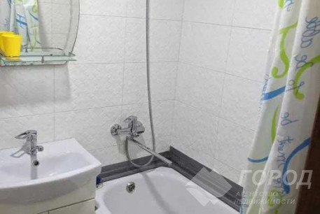 Продам 1-кімнатну квартиру в новобудові, Центр, Код: 813834/1