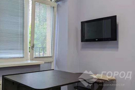 Продам 1-кімнатну квартиру в новобудові, Центр, Код: 813834/1