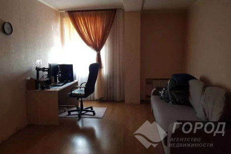 Продам 2-х кімнатну квартиру, ХТЗ, Пролетарская метро (Индустриальная), Код: 813856/1