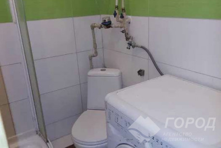 Продам гостинку, Центральный рынок, Локомотив, Код: 813859/1