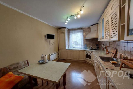 Продам 3-х кімнатну квартиру, Рогань, Горизонт, Код: 813862/1
