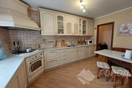 Продам 3-х кімнатну квартиру, Рогань, Горизонт, Код: 813862/1