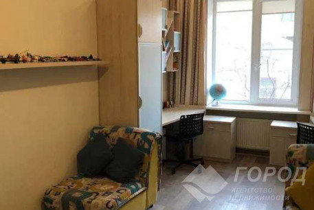 Продам 3-х кімнатну квартиру, ХТЗ, ХТЗ метро, Код: 813912/1