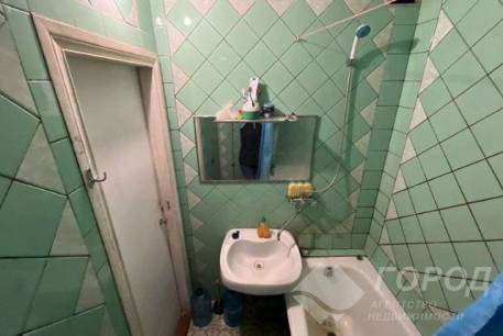 Продам 3-х кімнатну квартиру, Основа, Код: 814065/1