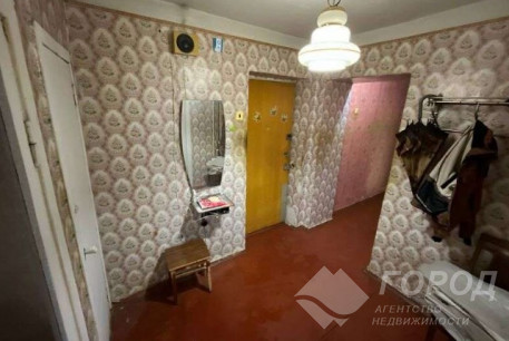 Продам 3-х кімнатну квартиру, Основа, Код: 814065/1