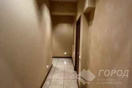 Продам 5-и кімнатну квартиру, Сосновая Горка, Научная метро, Код: 814081/1