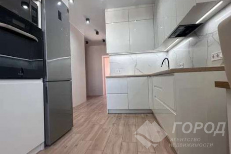 Продам 2-х кімнатну квартиру в новобудові, ХТЗ, ХТЗ метро, Код: 814083/1