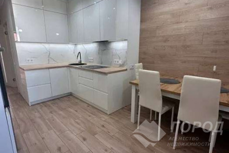 Продам 2-х кімнатну квартиру в новобудові, ХТЗ, ХТЗ метро, Код: 814083/1