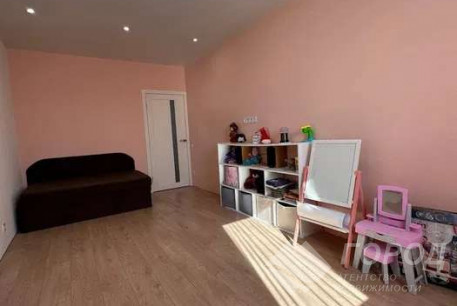 Продам 2-х кімнатну квартиру в новобудові, ХТЗ, ХТЗ метро, Код: 814083/1